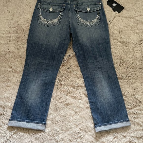 New! Rock & Republic Capri Jeans - Picture 2 of 4